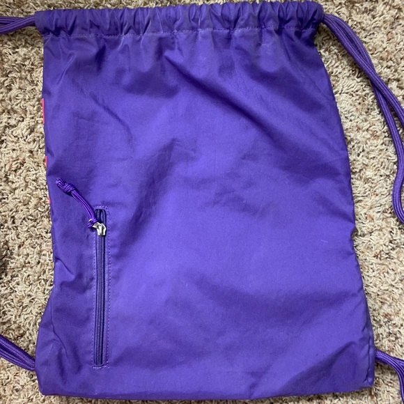 Nike Drawstring Bag - Picture 2 of 5